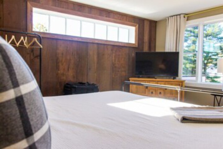 Room 15 of 16