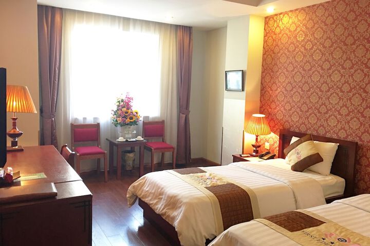 Room 18 of 83