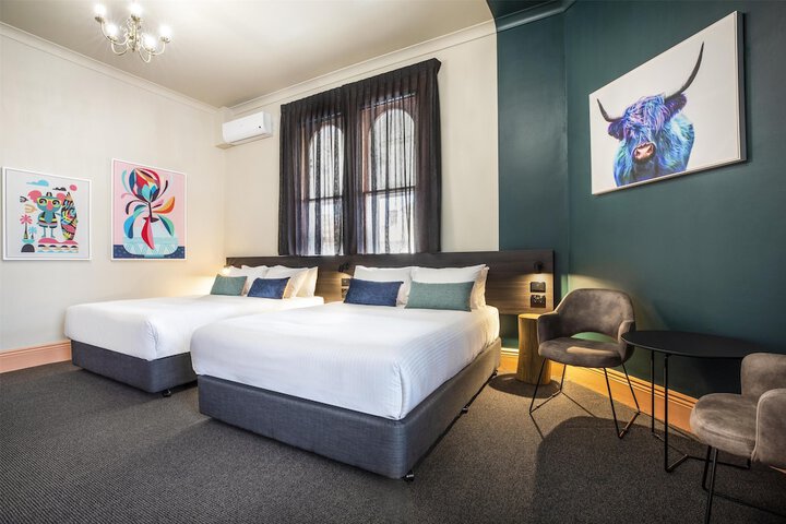 Room 21 of 61