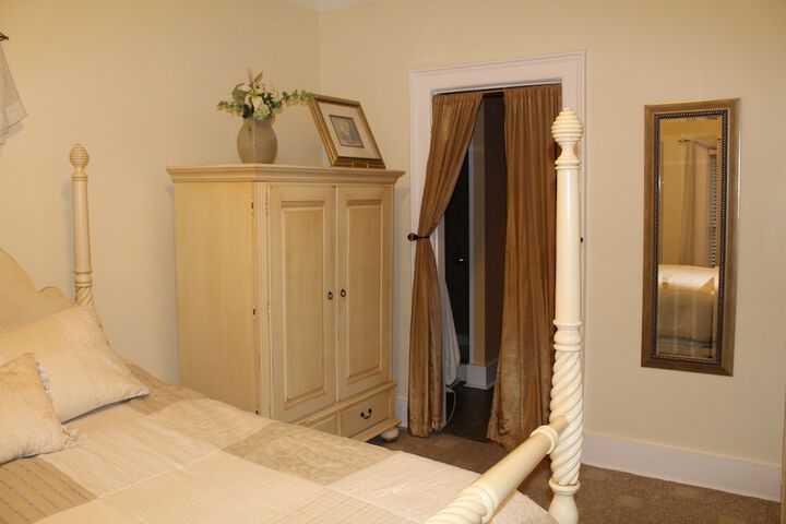 Room 13 of 65