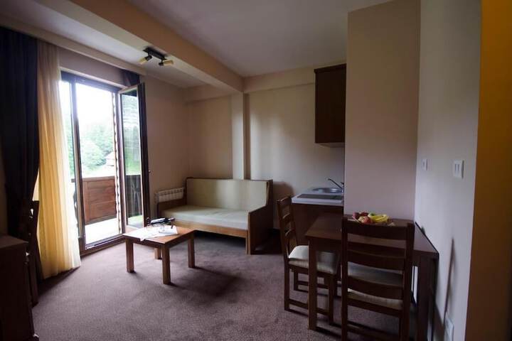Room 57 of 109