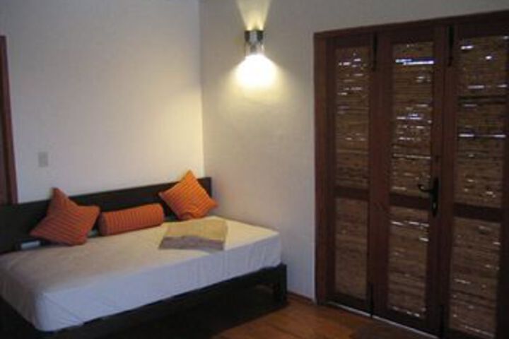 Room 19 of 40
