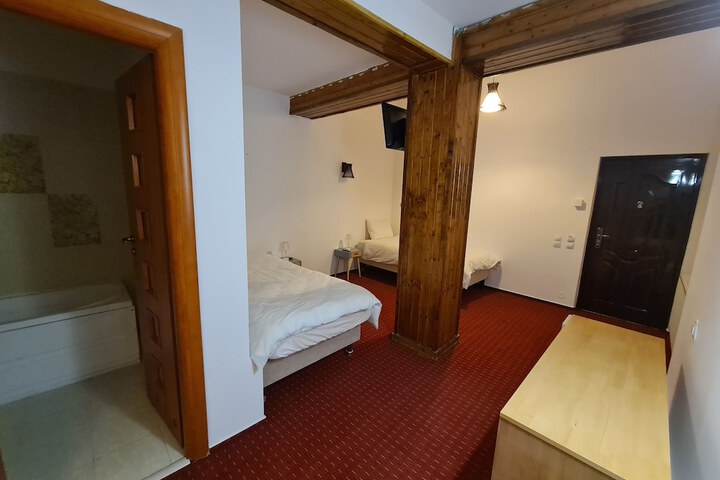 Room 2 of 11