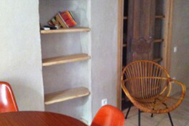 Room 7 of 16