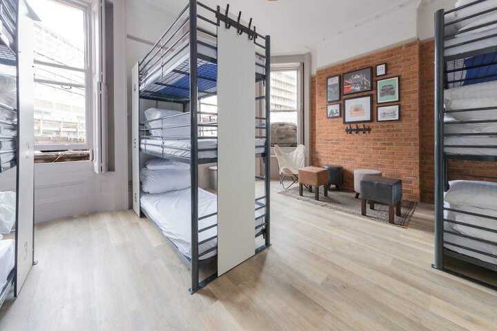 Room 14 of 36