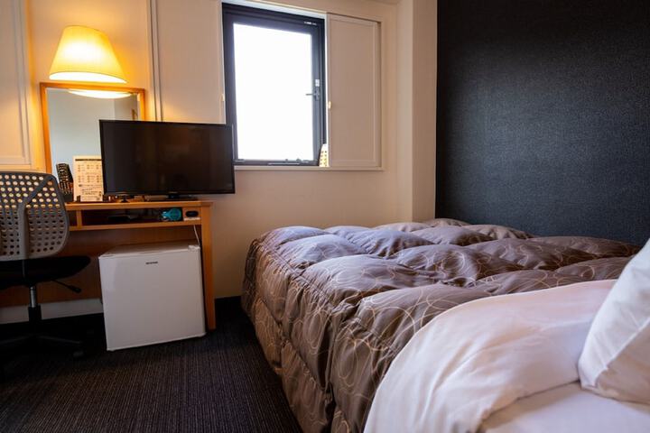 Room 8 of 45