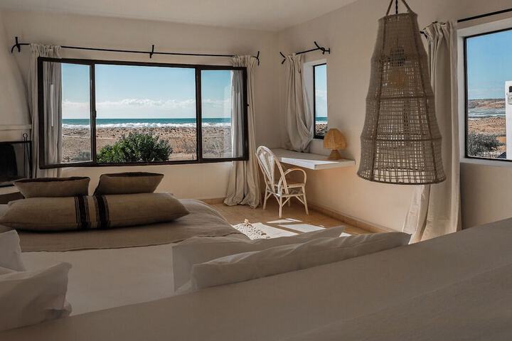 Room 8 of 50