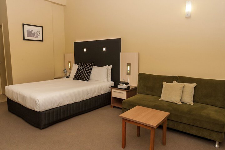 Room 19 of 69