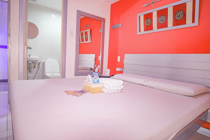 Room 29 of 77