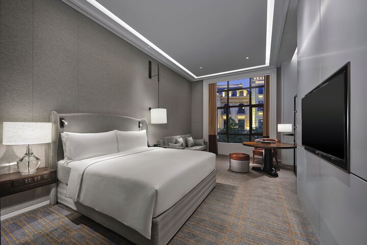 Room 21 of 65