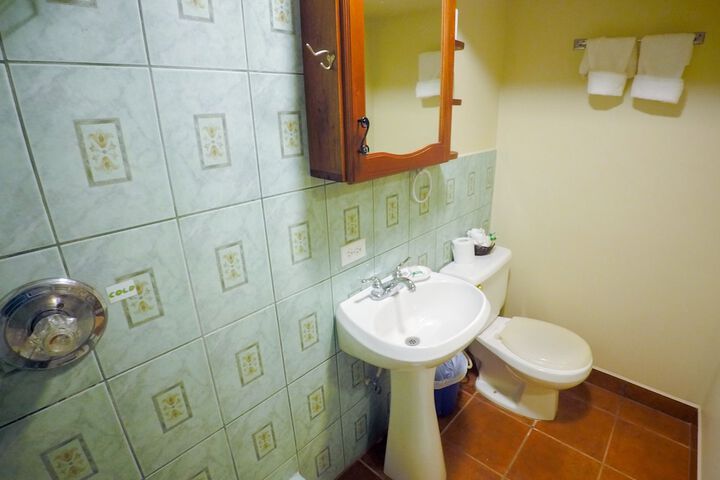Room 150 of 258
