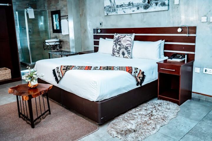 Room 3 of 15