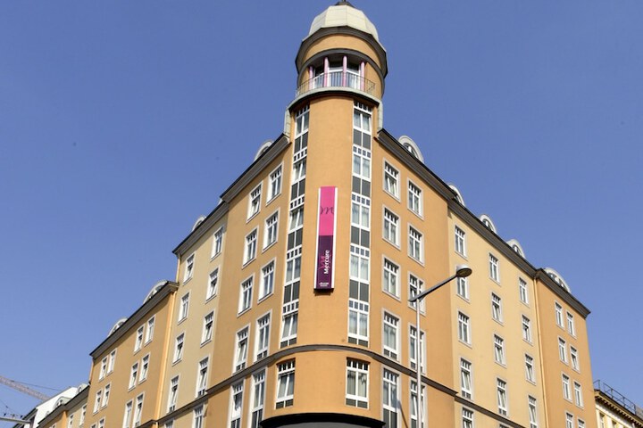 Hotel 86 of 92