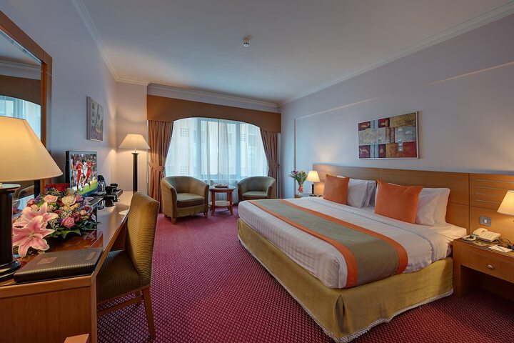 Room 9 of 34