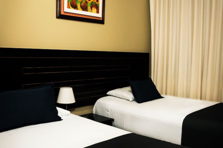 Room 5 of 19