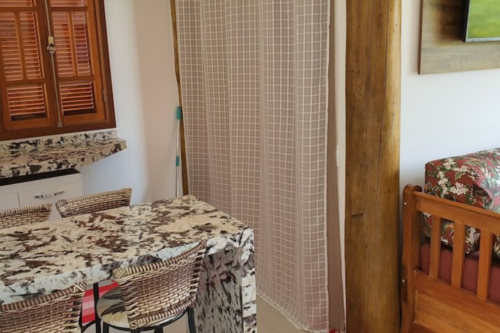 Room 4 of 37