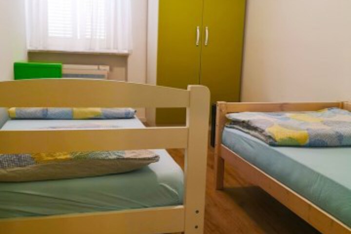 Room 15 of 48