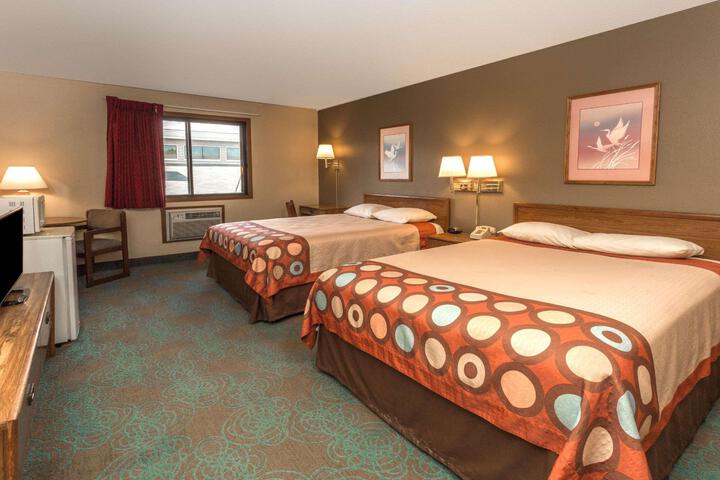2 Queen Beds (4 of 8)