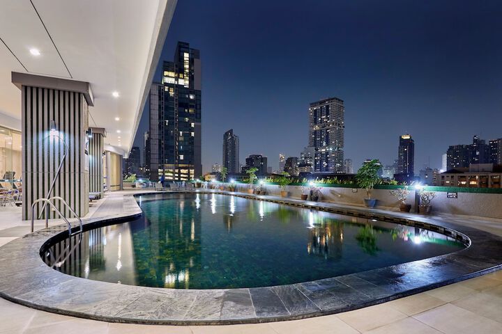 Pools & Facilities