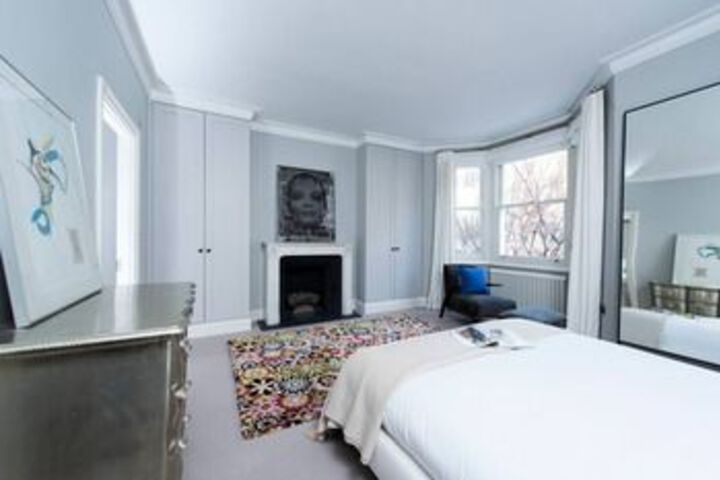 Room 14 of 42