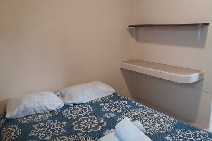 Room 13 of 77