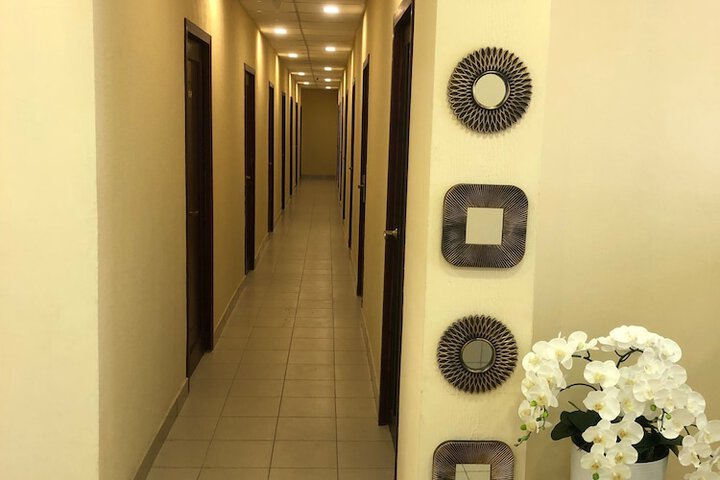 Ballroom/Hall 10 of 12