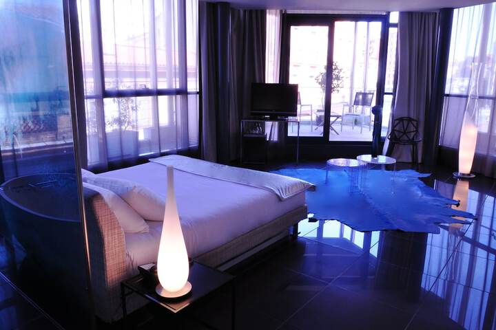 Room 11 of 21