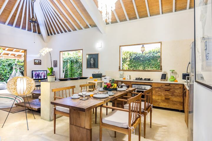 Dining Photos