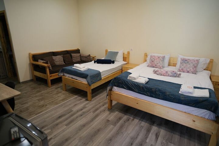 Room 18 of 94