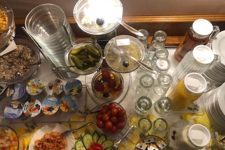 Breakfast/Coffee Service 42 of 46