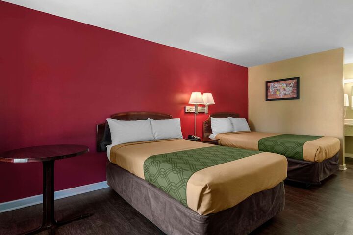 2 Double Beds (2 of 14)