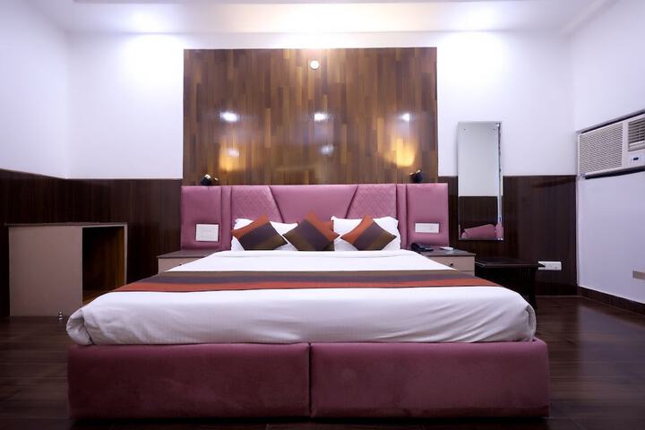 Room 21 of 51