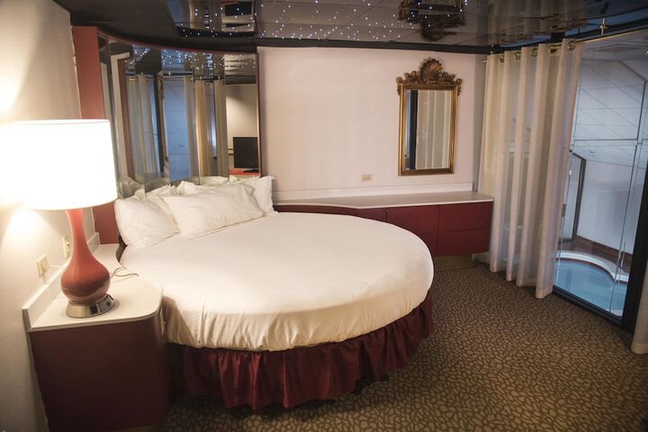 Cove Harbor King Bed (16 of 24)