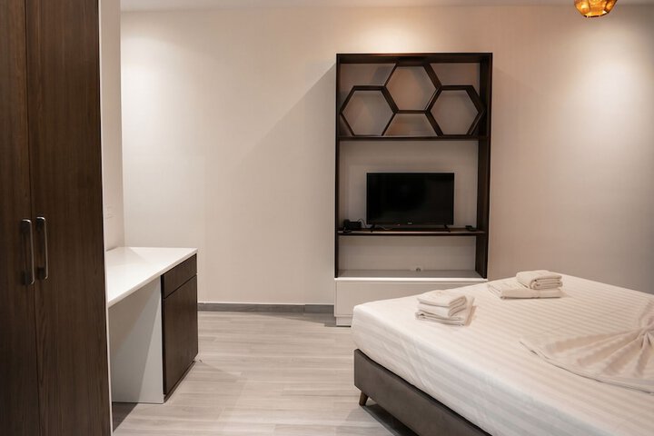 Room 13 of 57