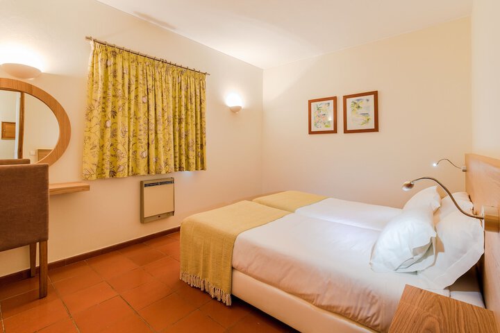 Room 6 of 91