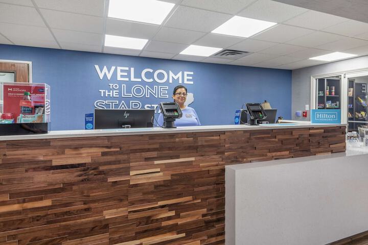 Hotel Interior 4 of 29