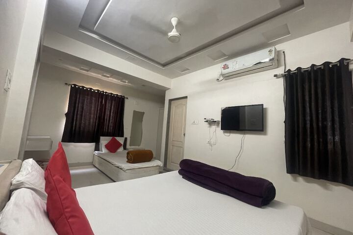 Room 14 of 24