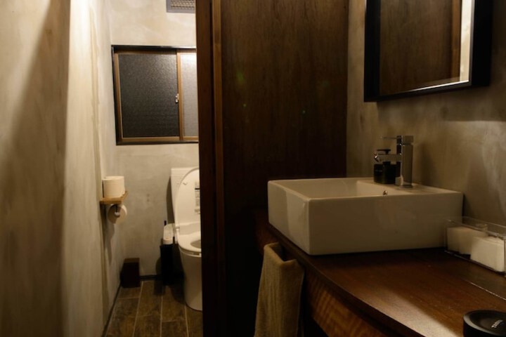 Room 36 of 71