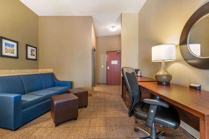 Room 16 of 34