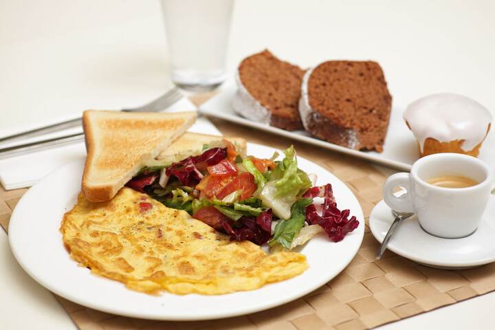 Breakfast/Coffee Service 77 of 90