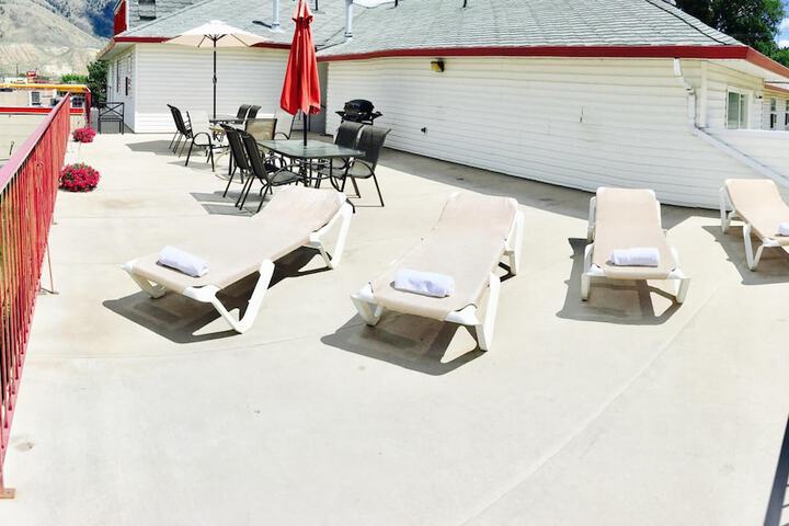 Terrace/Patio 14 of 37