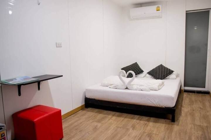 Room 8 of 46