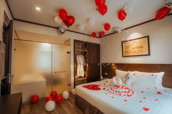 Room 28 of 100