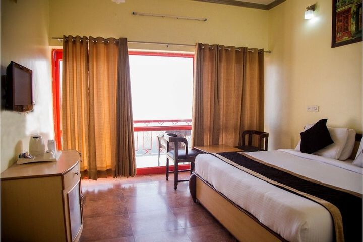 Room 5 of 38