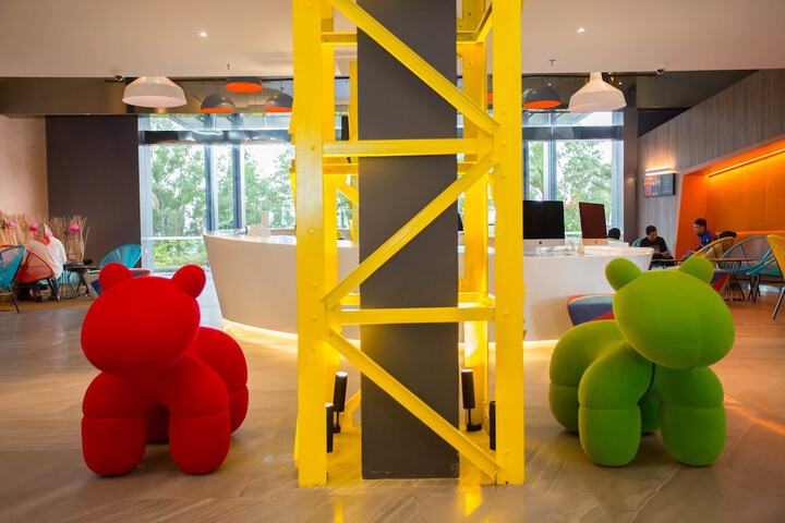 Guest Lobby