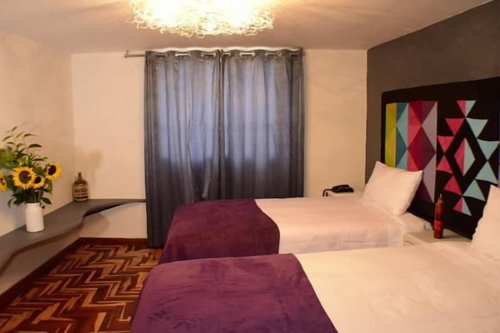 Room 12 of 28