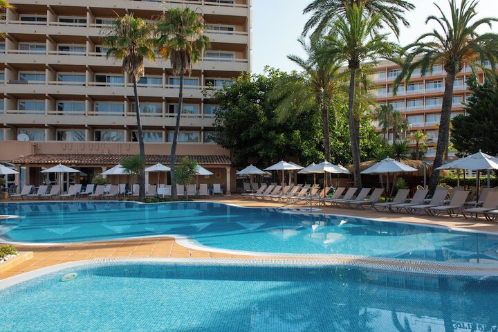 Pools & Facilities