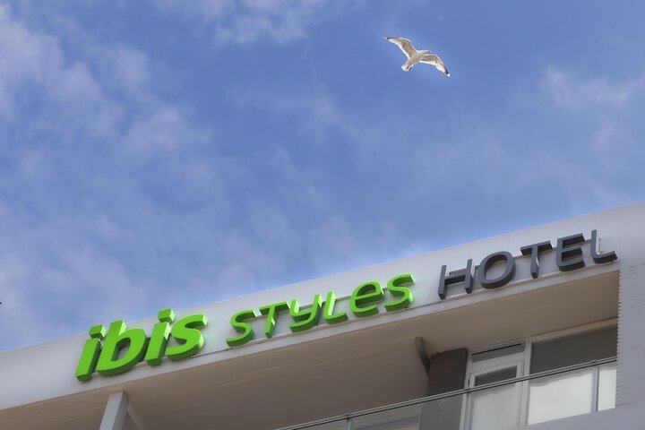 Hotel 98 of 104