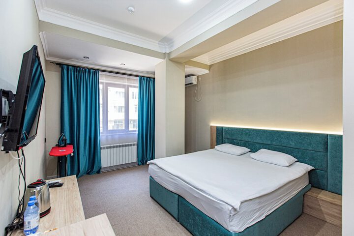 Room 35 of 41