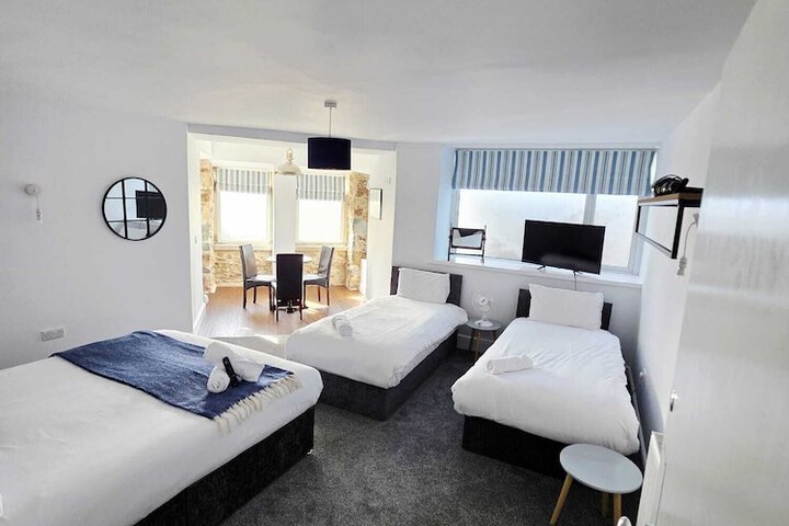 Room 46 of 93
